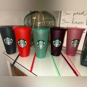 Starbucks 2020 Edition Glitter Reusable 5pk Cold Cups. Brand new, never used!